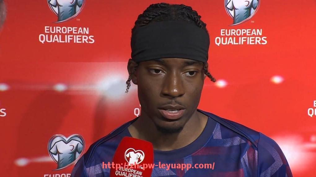 乐鱼体育入口-不同球队的比赛风格对比：从控球率看世俱杯战术多样性